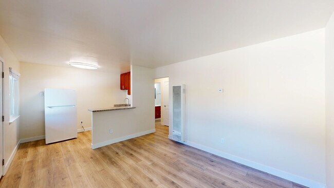 Building Photo - 15495 Marty Dr