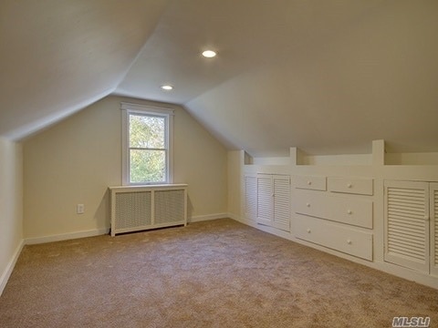 Building Photo - 438 Munsell Rd