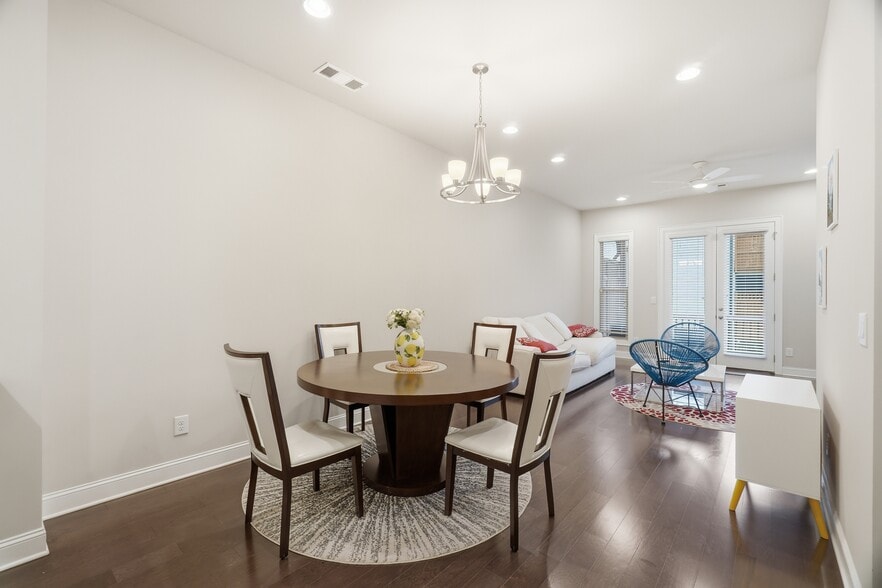 Building Photo - 4245 Deming Cir