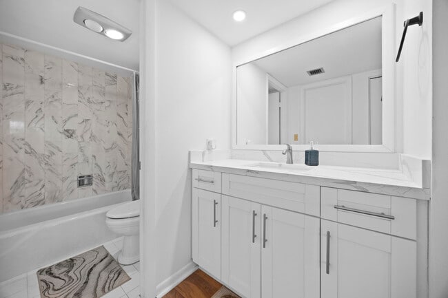 Building Photo - 10777 W Sample Rd