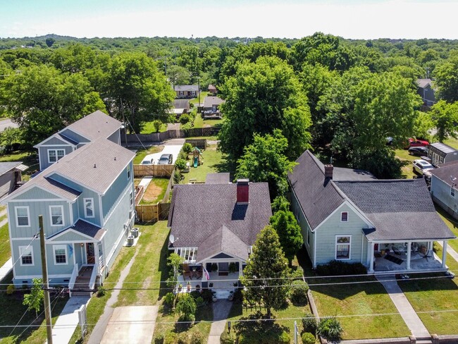 Building Photo - Beautiful Cleveland Park Bungalow, just 2 ...