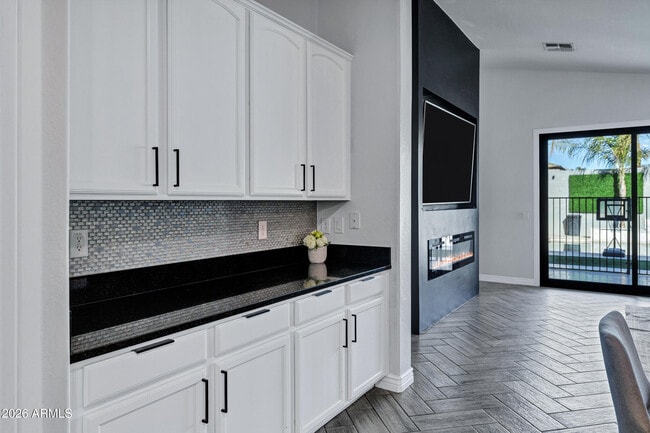 Building Photo - 9558 W Harmony Ln