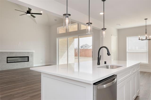 Building Photo - 1609 Whisperwood Wy