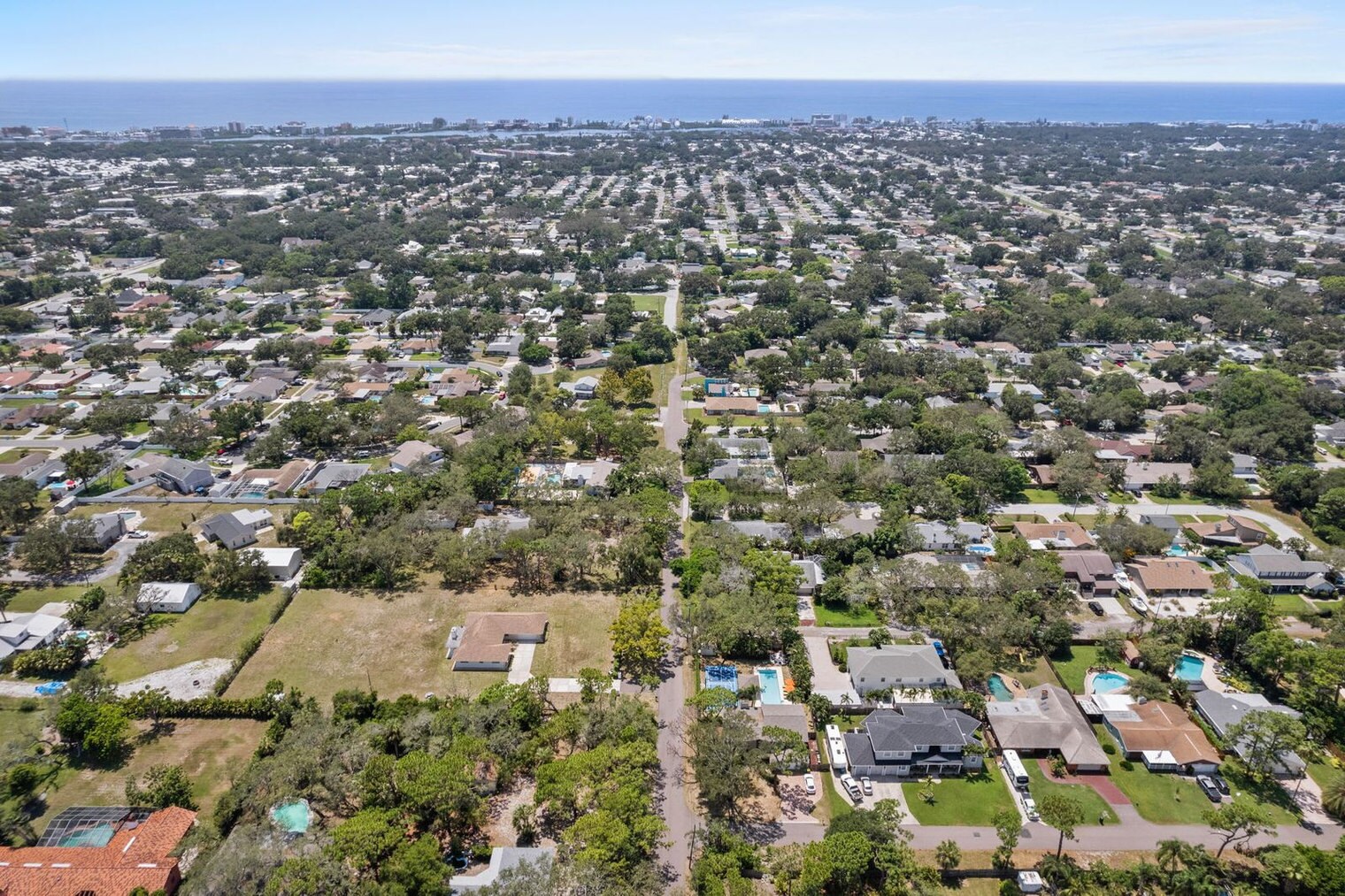 Building Photo - 9800 E Bay St