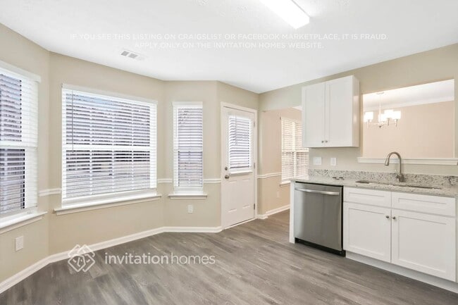 Building Photo - 173 Vinings Dr