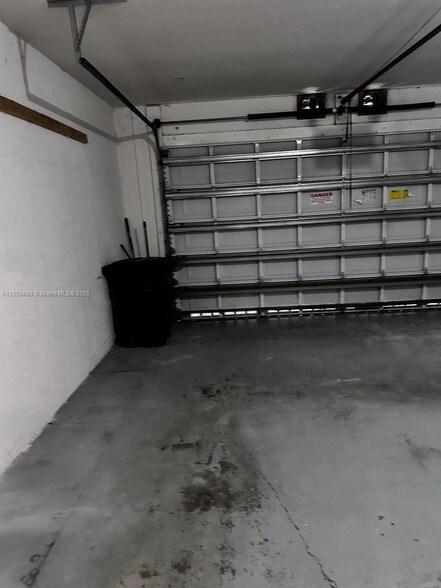 Building Photo - 12617 NW 32nd Ct