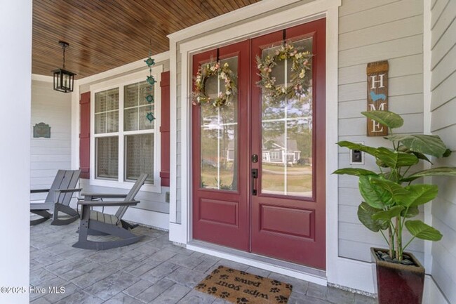 Building Photo - Welcome to this stunning 4-bedroom, 3.5-ba...