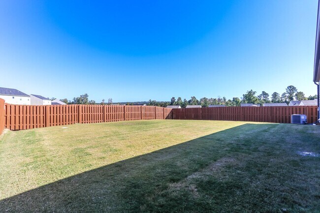 Building Photo - 351 Stablebridge Dr