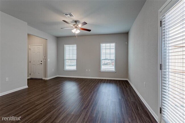 Building Photo - 9603 Grapevine Leaf Dr