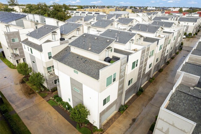 Primary Photo - 317 Eado Park Cir