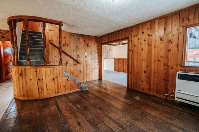 Building Photo - 122 Brennan St