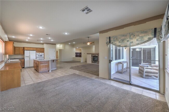 Building Photo - 10504 Narra Pl