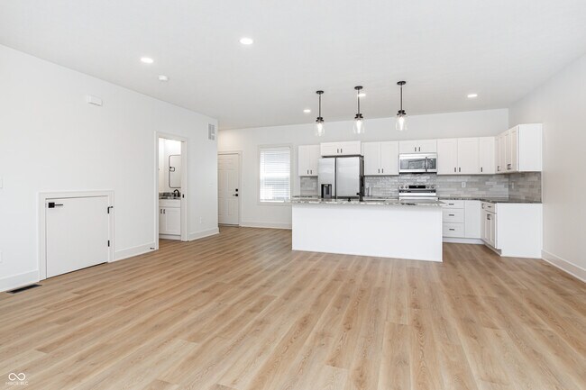 Building Photo - 1311 E 22nd St