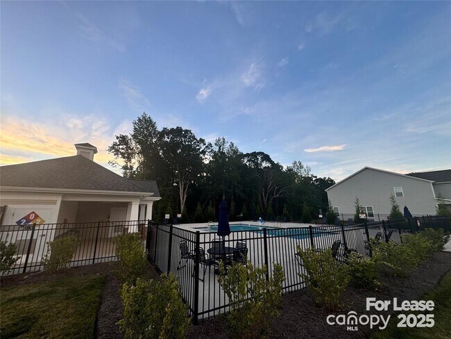 Building Photo - 4144 Steel Wy