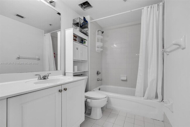 Building Photo - 1627 SW 37th Ave