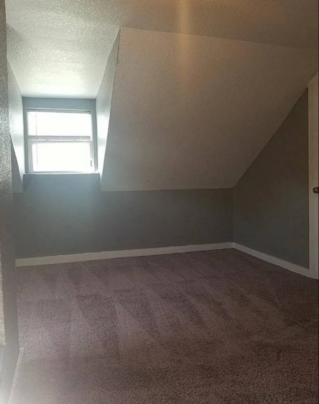 Building Photo - ****COMING SOON**** Charming 2-story home ...
