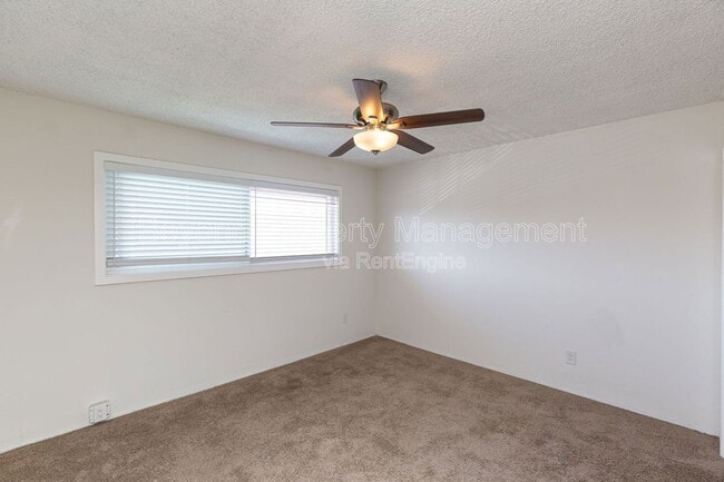 Building Photo - 6206 Mission Gorge Rd