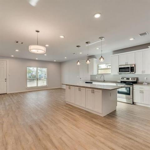 Building Photo - 4337 Canal St