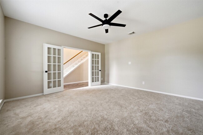 Building Photo - 3711 Slocom Dr