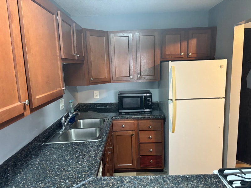 Building Photo - 7126 72nd Ln N