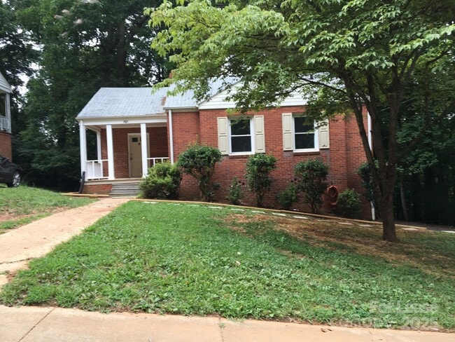 Primary Photo - 385 Westwood Dr