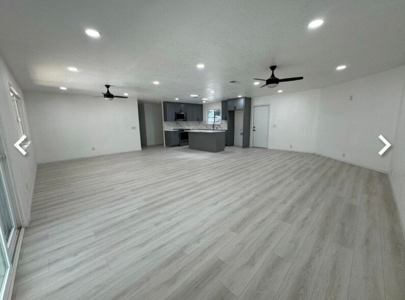 Building Photo - 3210 Shamrock Ave
