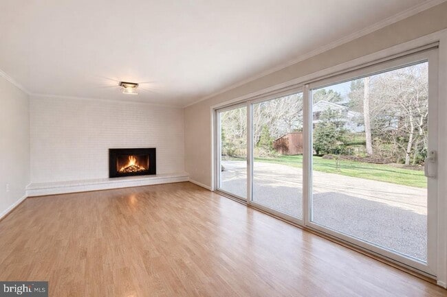 Building Photo - 6223 Loch Raven Dr