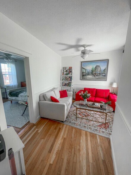 Living Room - 22 Chiswick Rd