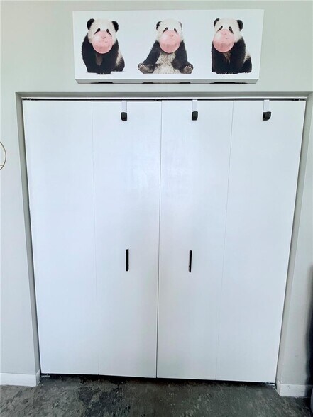 Building Photo - 133 NE 2nd Ave