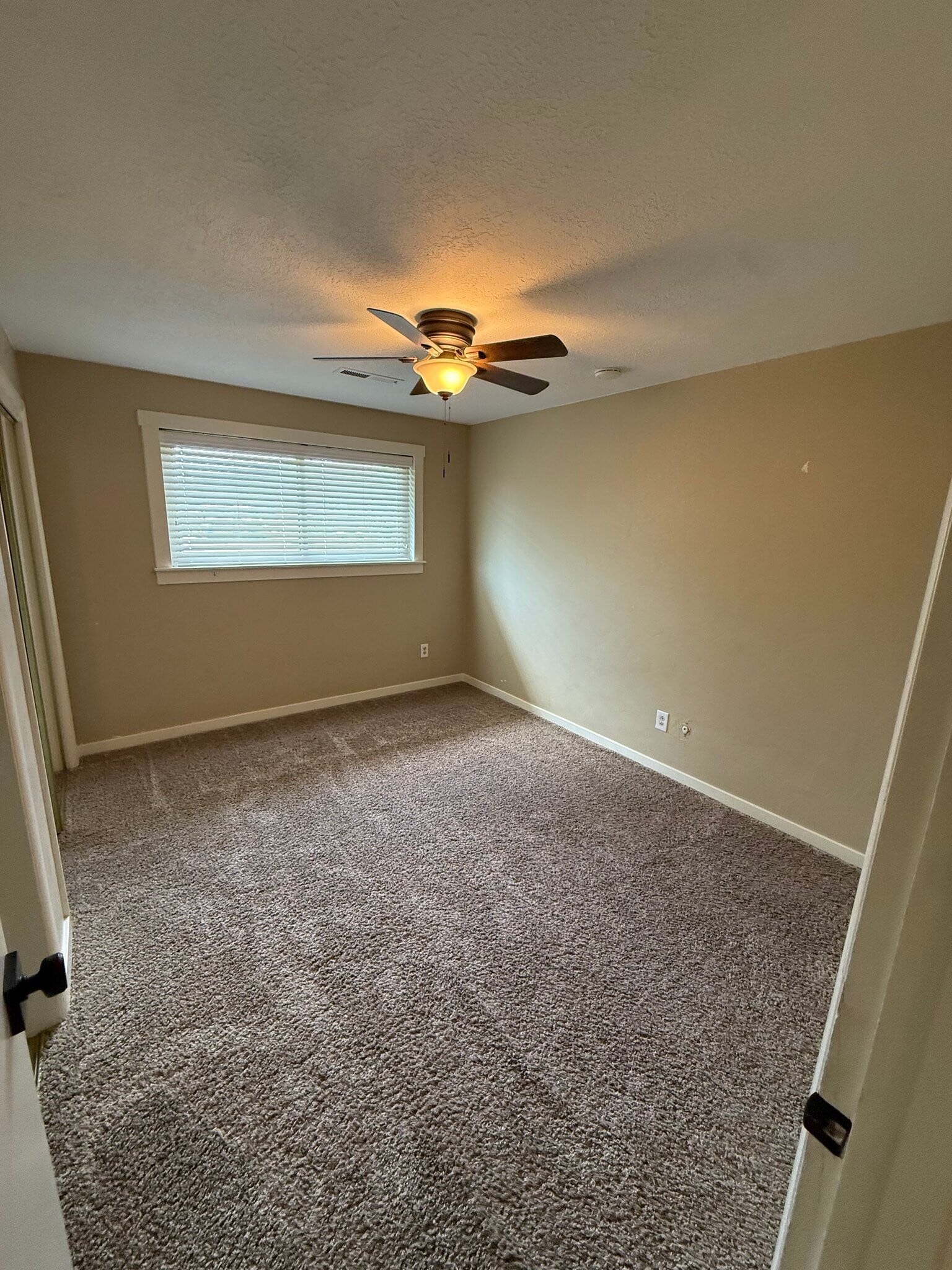 Building Photo - 2394 W 700 S