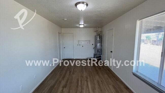 Building Photo - 3 Bed, 2 Bath Apple Valley Home!!!