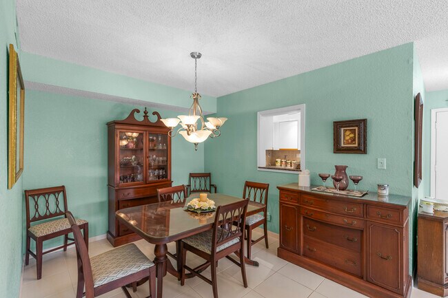 Building Photo - 171 Deer Creek Blvd