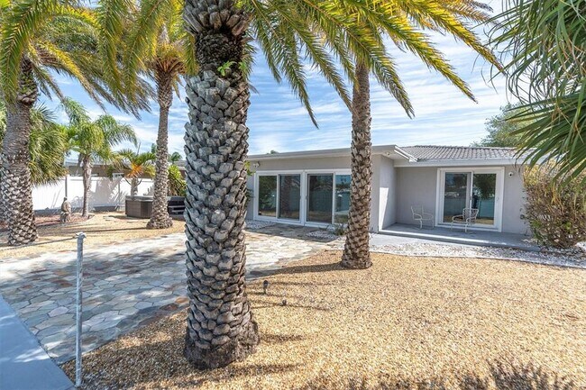 Building Photo - 9020 Gulf Blvd