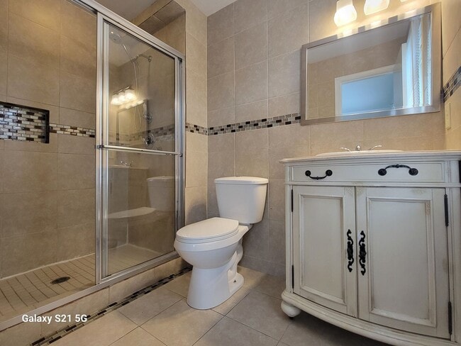 Building Photo - Updated 3BR Home in Virginia Beach – New HVAC, New Carpet & Washer/Dryer Included!
