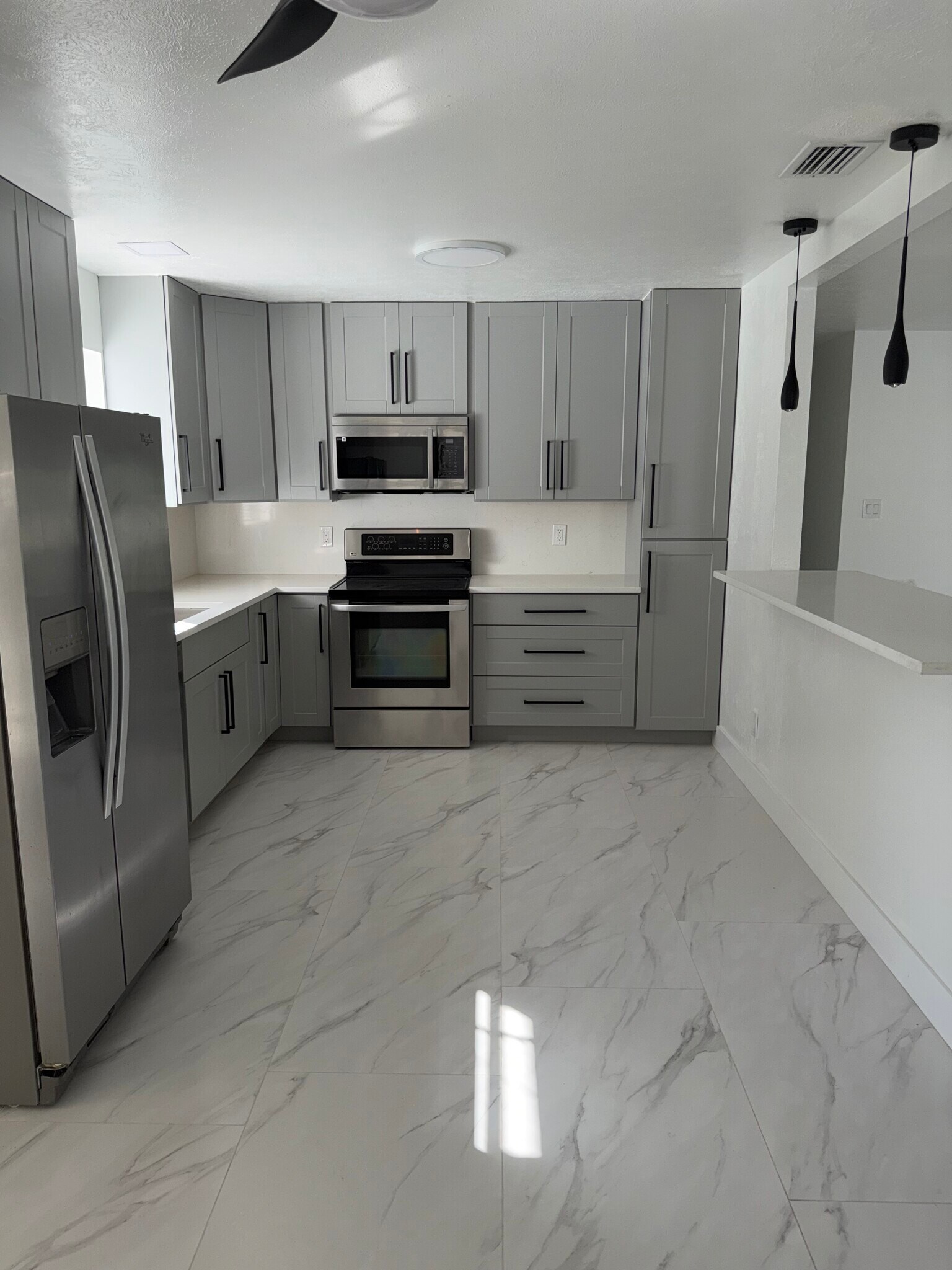 Building Photo - 1184 Milano Dr