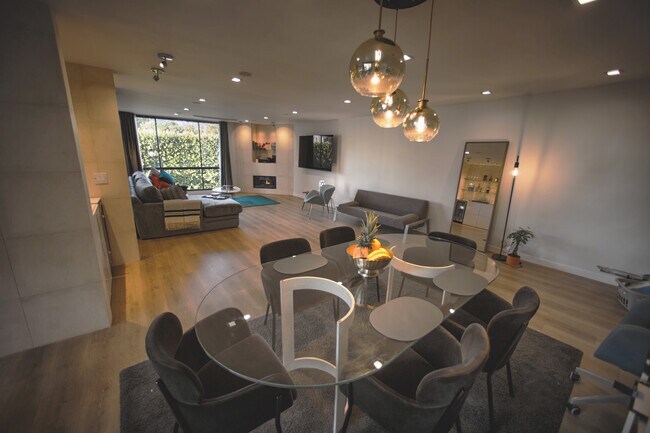 Building Photo - 8380 Waring Ave