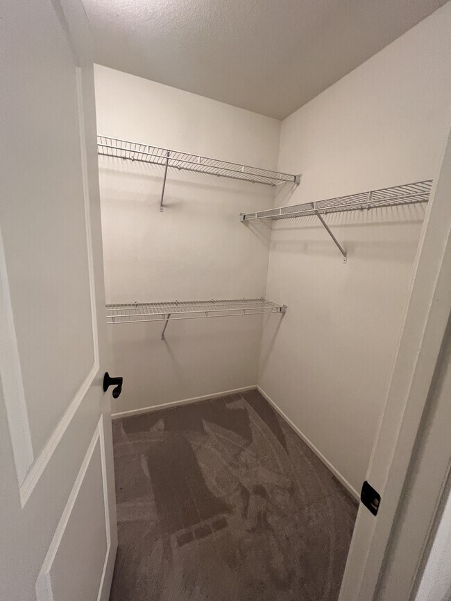 Building Photo - 8090 Cornwall Ct