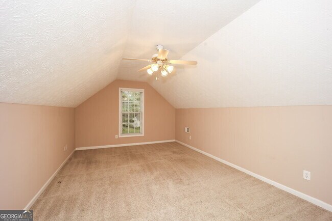 Building Photo - 75 Bellaire Ln