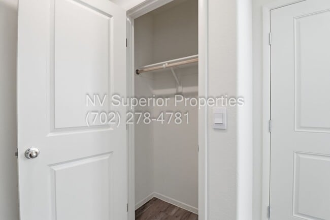 Building Photo - Aliante!! Never lived in!!! Gated!! Community Pool!!! Playground!! 2 Car Garage!! Tankless Hot wa...