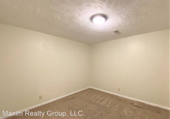 Building Photo - 2 br, 2 bath House - 2205 Madison St.