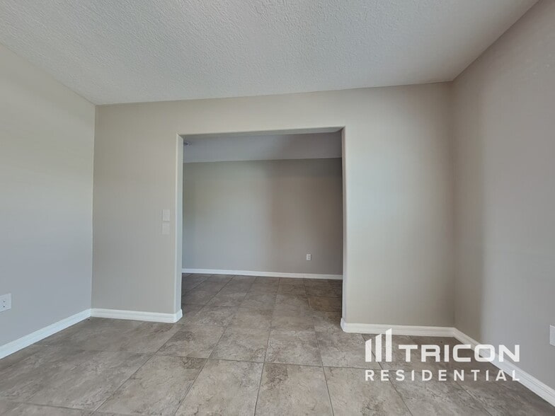 Building Photo - 6804 Trent Creek Dr