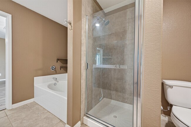 Building Photo - 22615 Harrington Field Dr