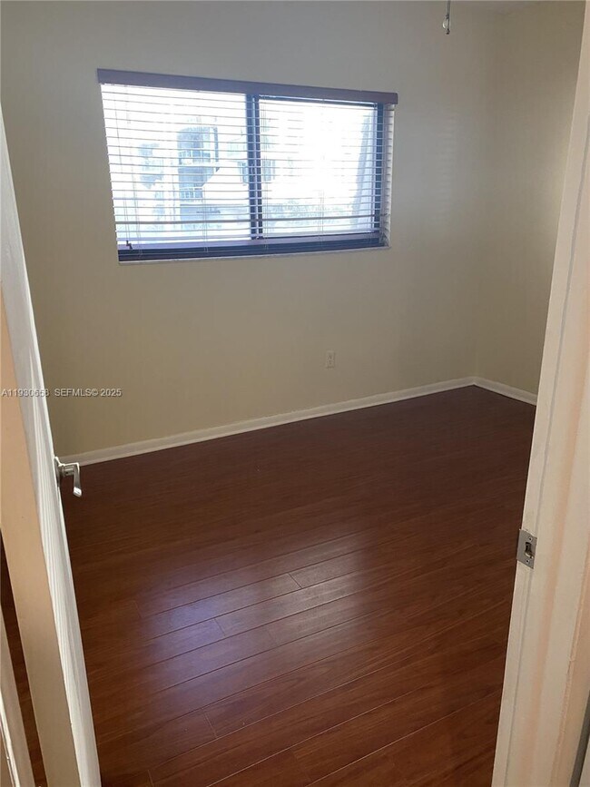 Building Photo - 8950 Collins Ave