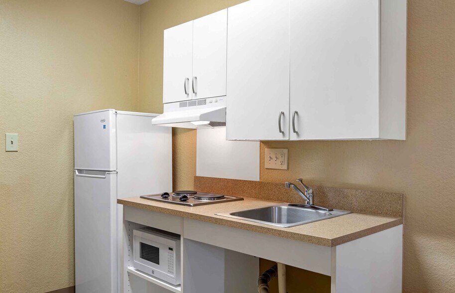 Building Photo - Furnished Studio-Philadelphia - King of Pr...