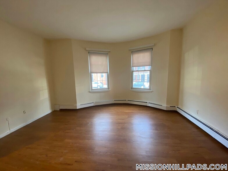 Building Photo - 74 S Huntington Ave