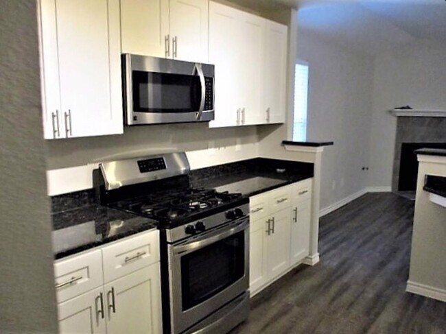Building Photo - 16130 Speyburn Ct
