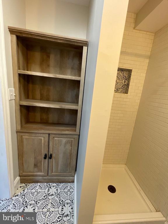 Building Photo - 6344 Piney Ridge Dr