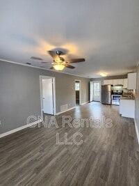 Building Photo - 106 Wallace Rd SE