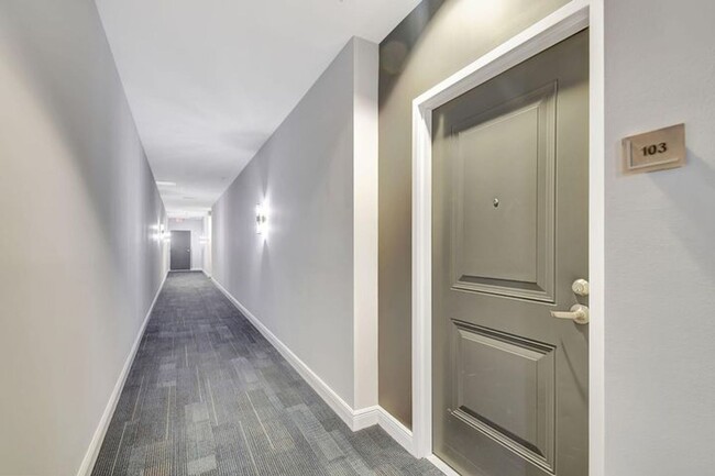 Building Photo - 350 N Federal Hwy