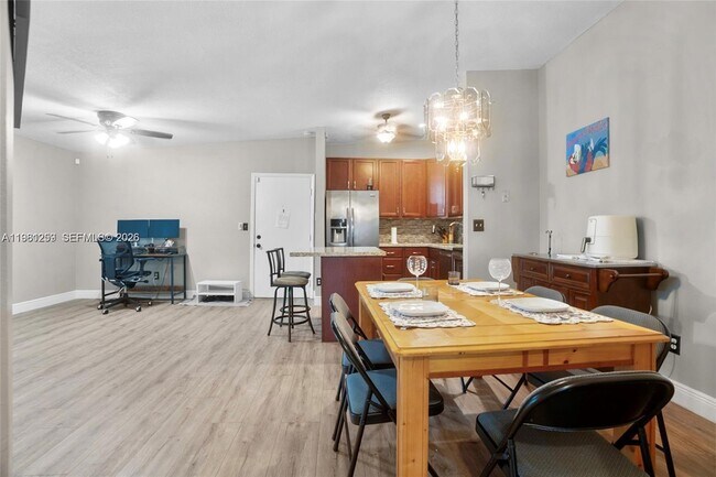 Building Photo - 9606 W McNab Rd